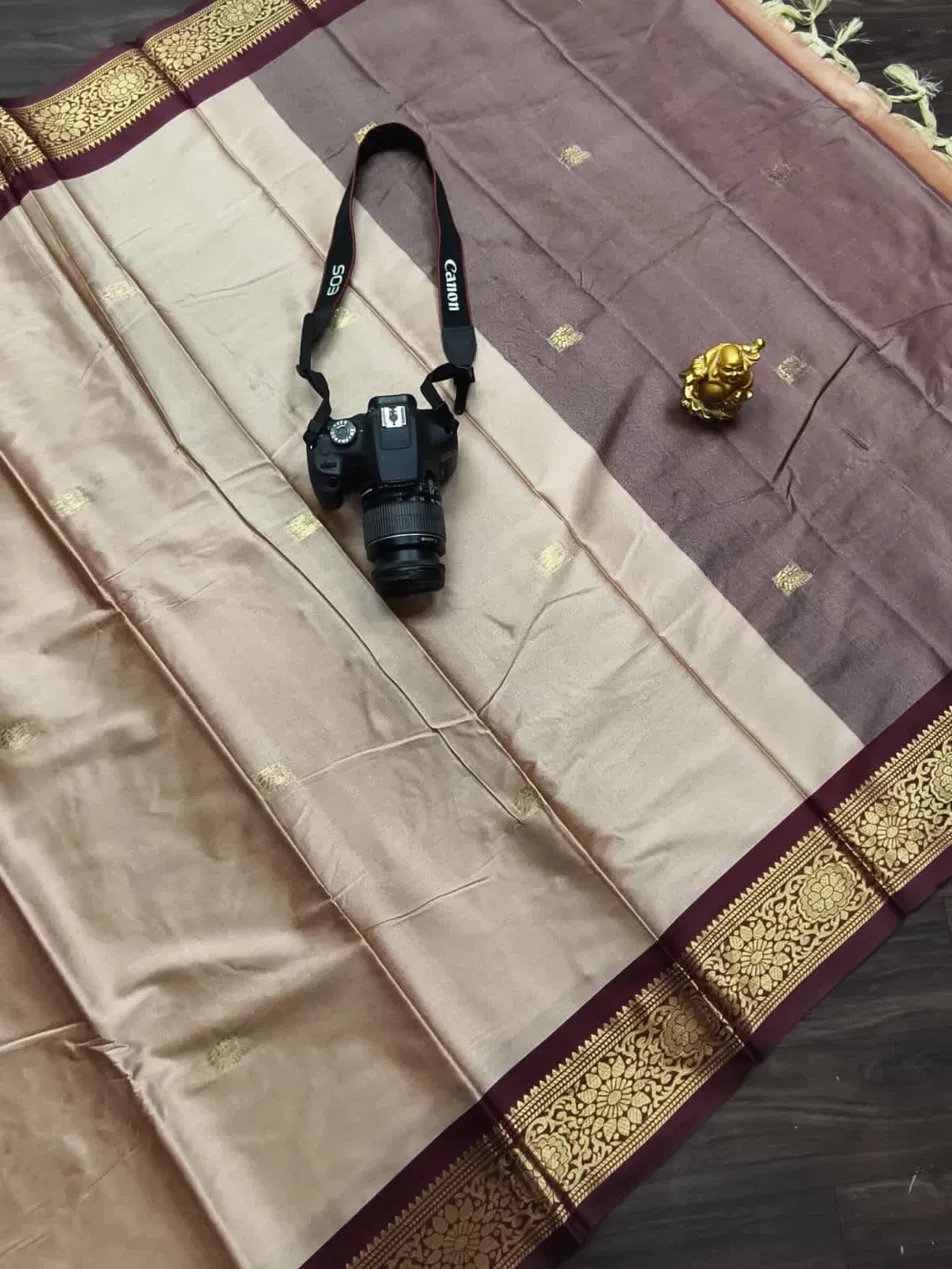 Kalyani Cotton Silk Saree with Contrast Pallu and Rich Zari Border